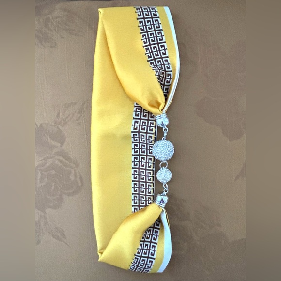 Satin Gold/White Scarf with Silver Crystal Rhinestone Necklace - Picture 6 of 11